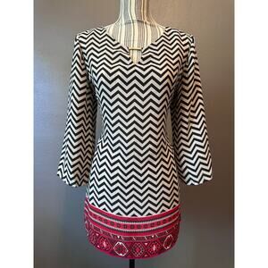 IACERA Chevron Chiffon Tunic Top Medium Black White Red Border Boho 3/4 Sleeve